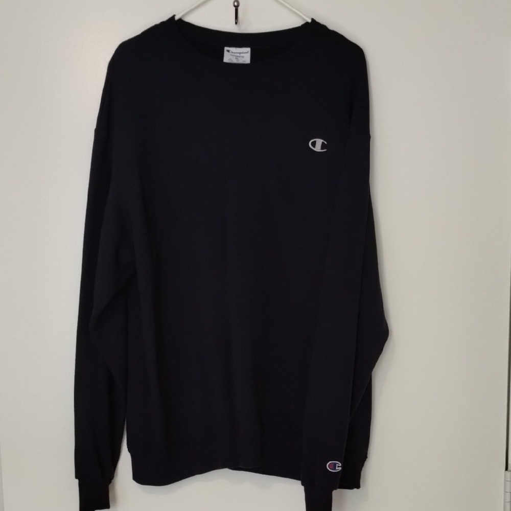 Champion Dark Navy Blue Crewneck Sweater Classic Knit Style